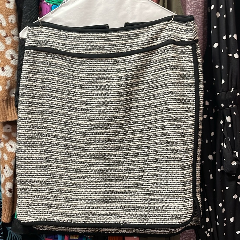 Classic black and white skirt